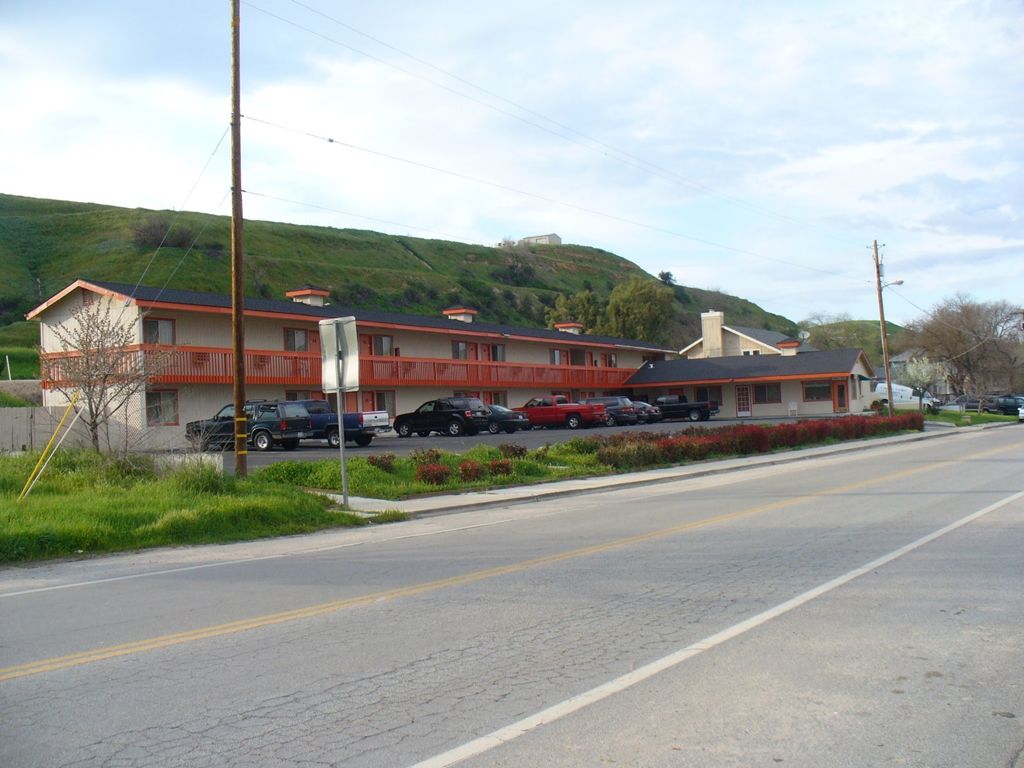 Western States Inn - San Miguel Экстерьер фото