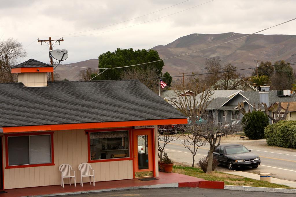 Western States Inn - San Miguel Экстерьер фото